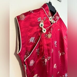 Elegant Red Floral Embroidered Cheongsam